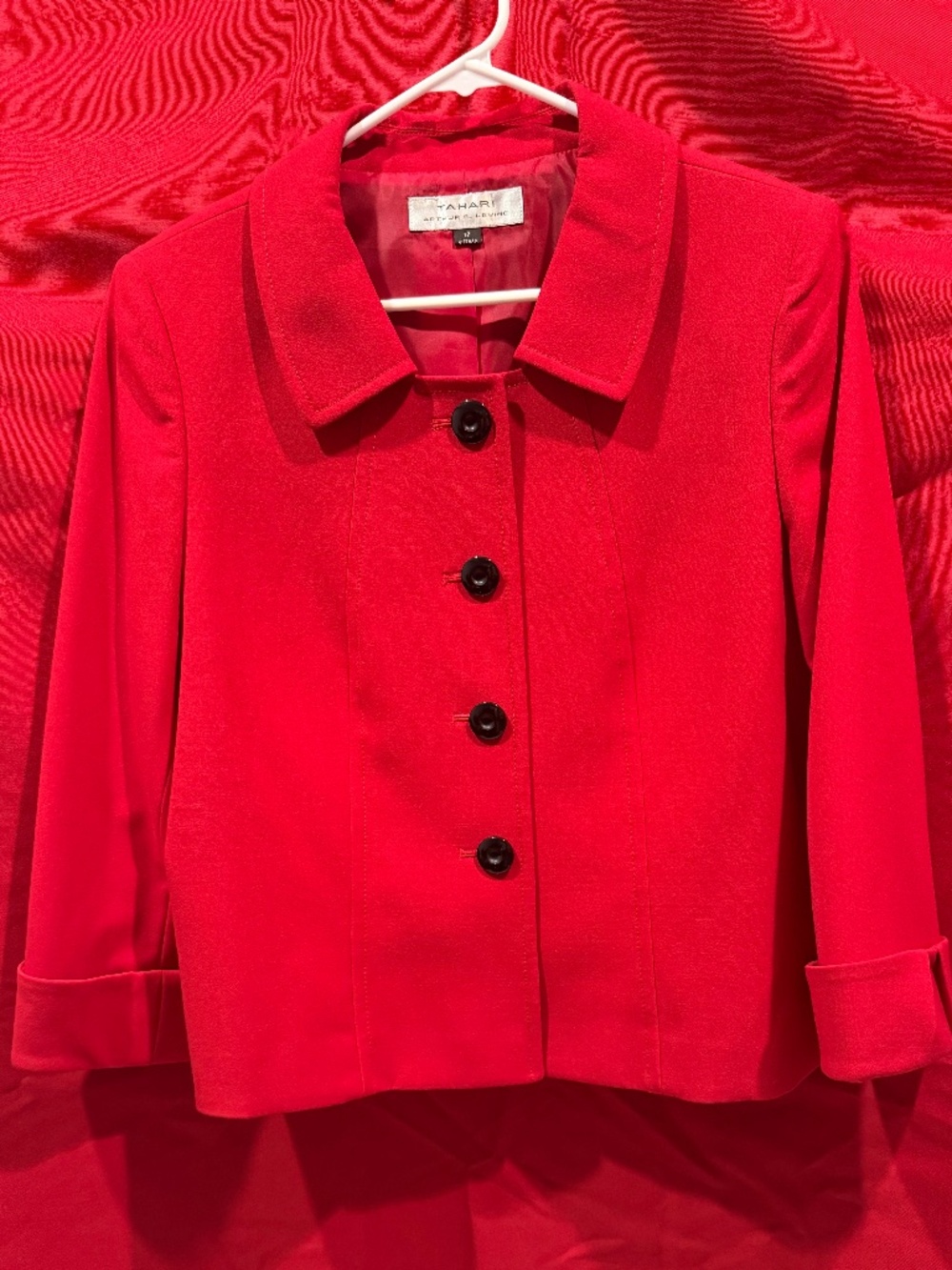 TAHARI VINTAGE RED JACKET SIZE 12